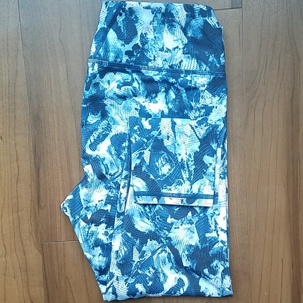 GAIAM Athletic Capri Leggings Size S